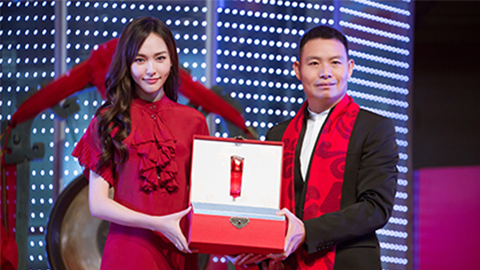 中国美正当红，AG超玩会A股上市，引领新时代